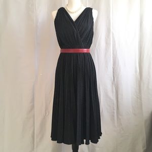 Suzi chin V-neck sleeveless midi polka dot dress